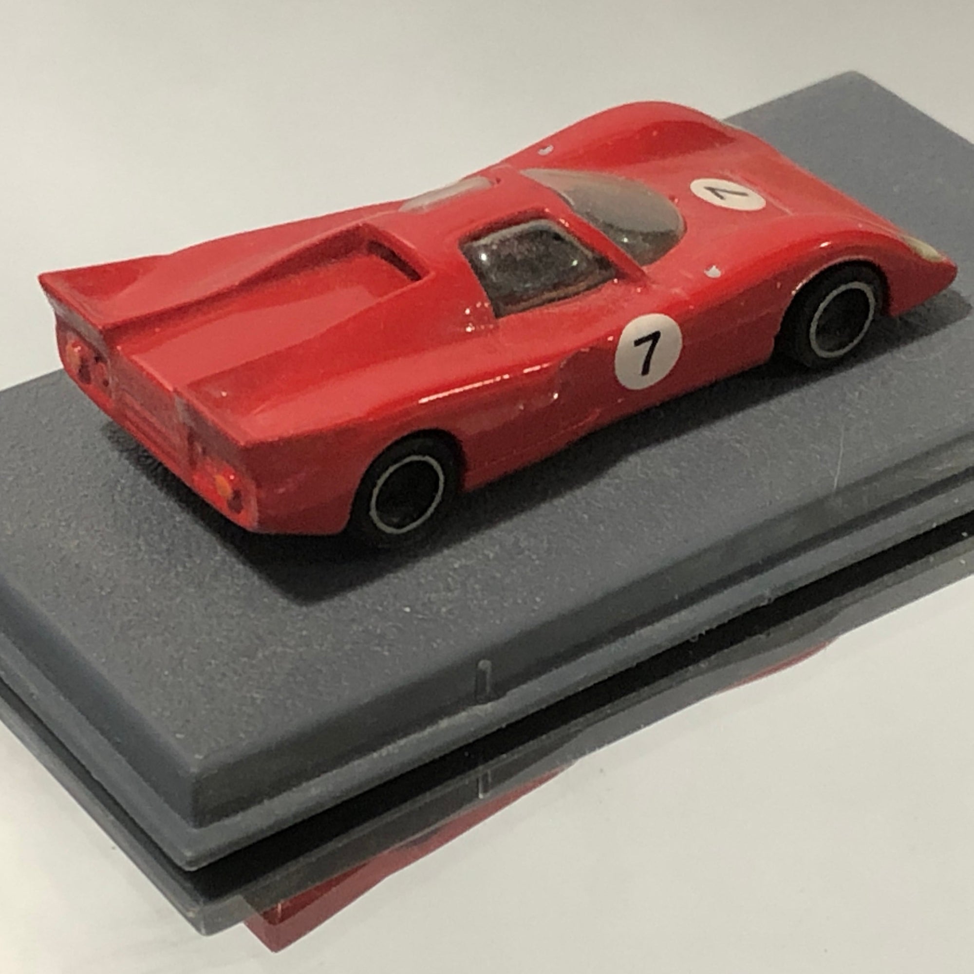 Chevron B16 N 7 1970 by Bellini Piccolino 1:76 (/F)(No box)