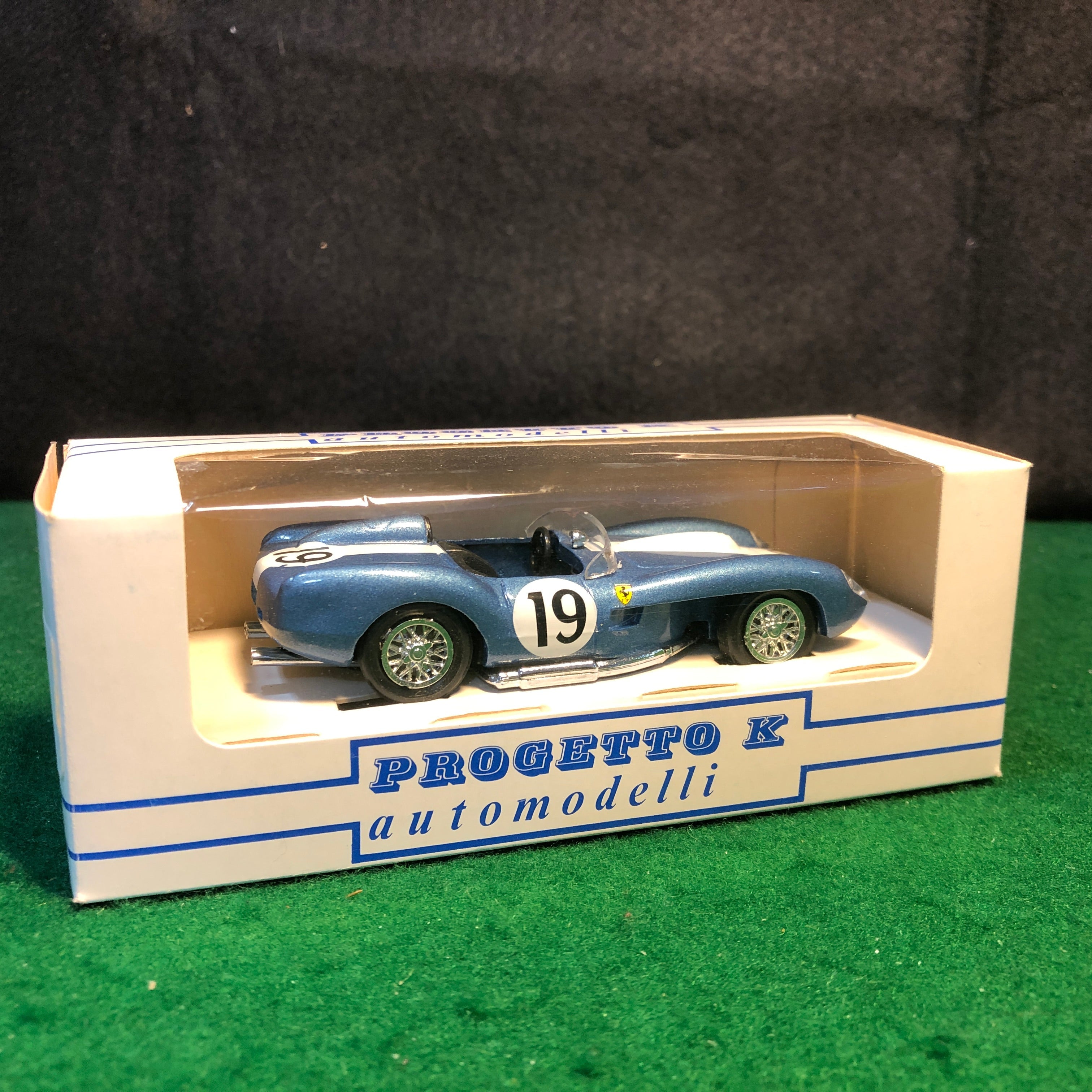 Ferrari 250 TR N 19 Sebring 12 Hr 1958 by Progetto K 1:43 (PK011