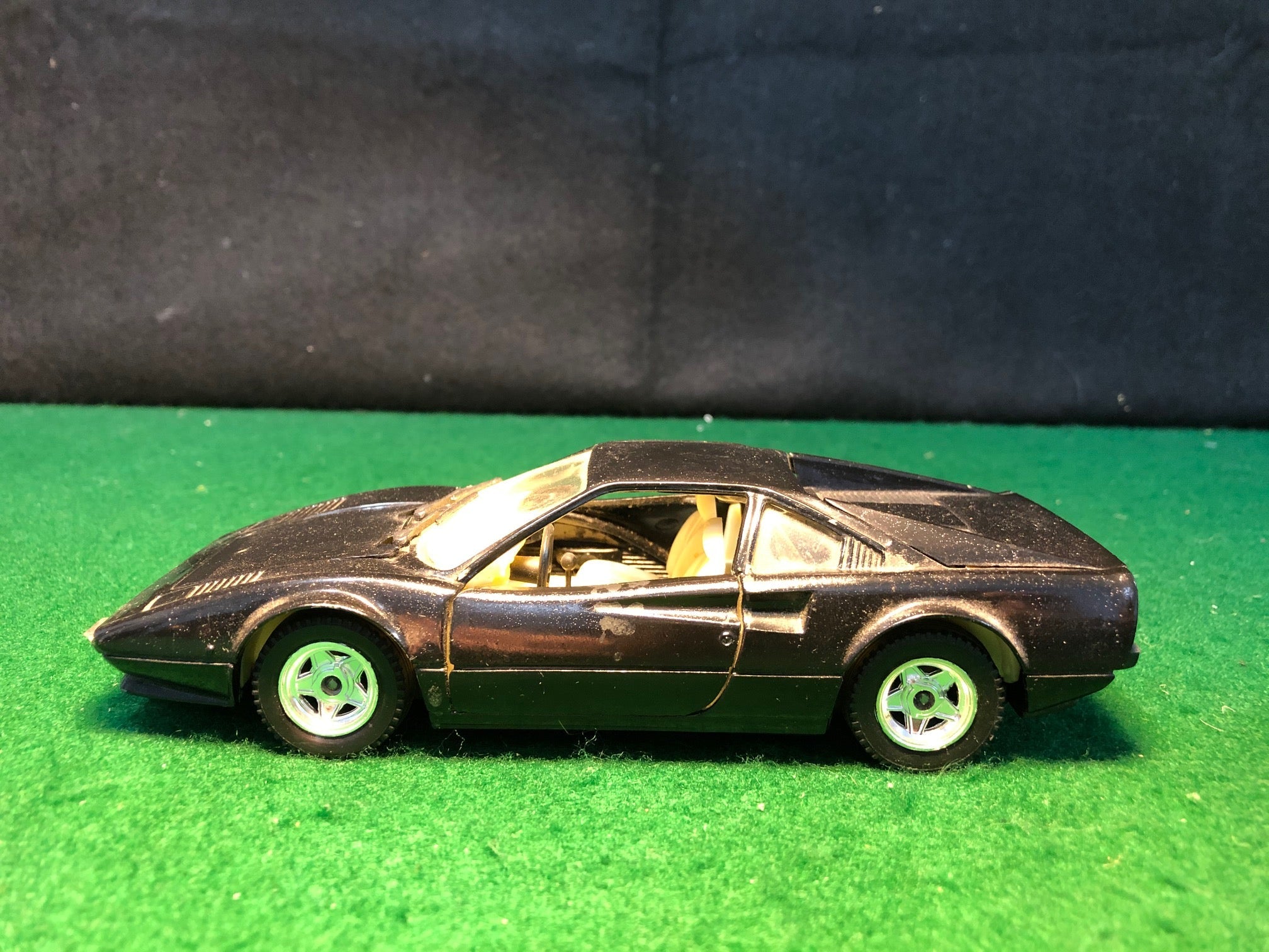 Ferrari 308 GTB Black by Polistil 1:25 (S214)(No box)