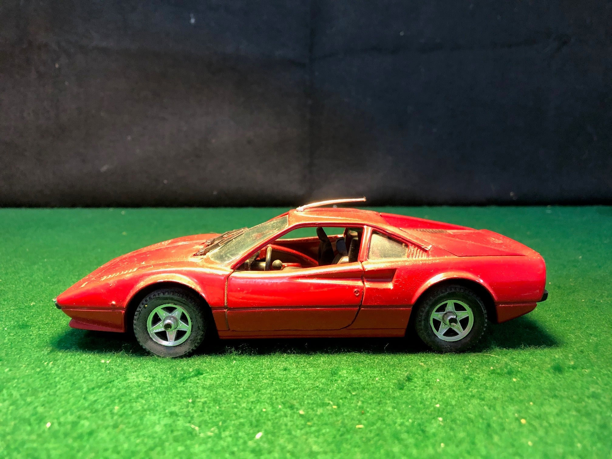 Ferrari 308 GTB Red by Polistil 1:25 (S661)(No box)
