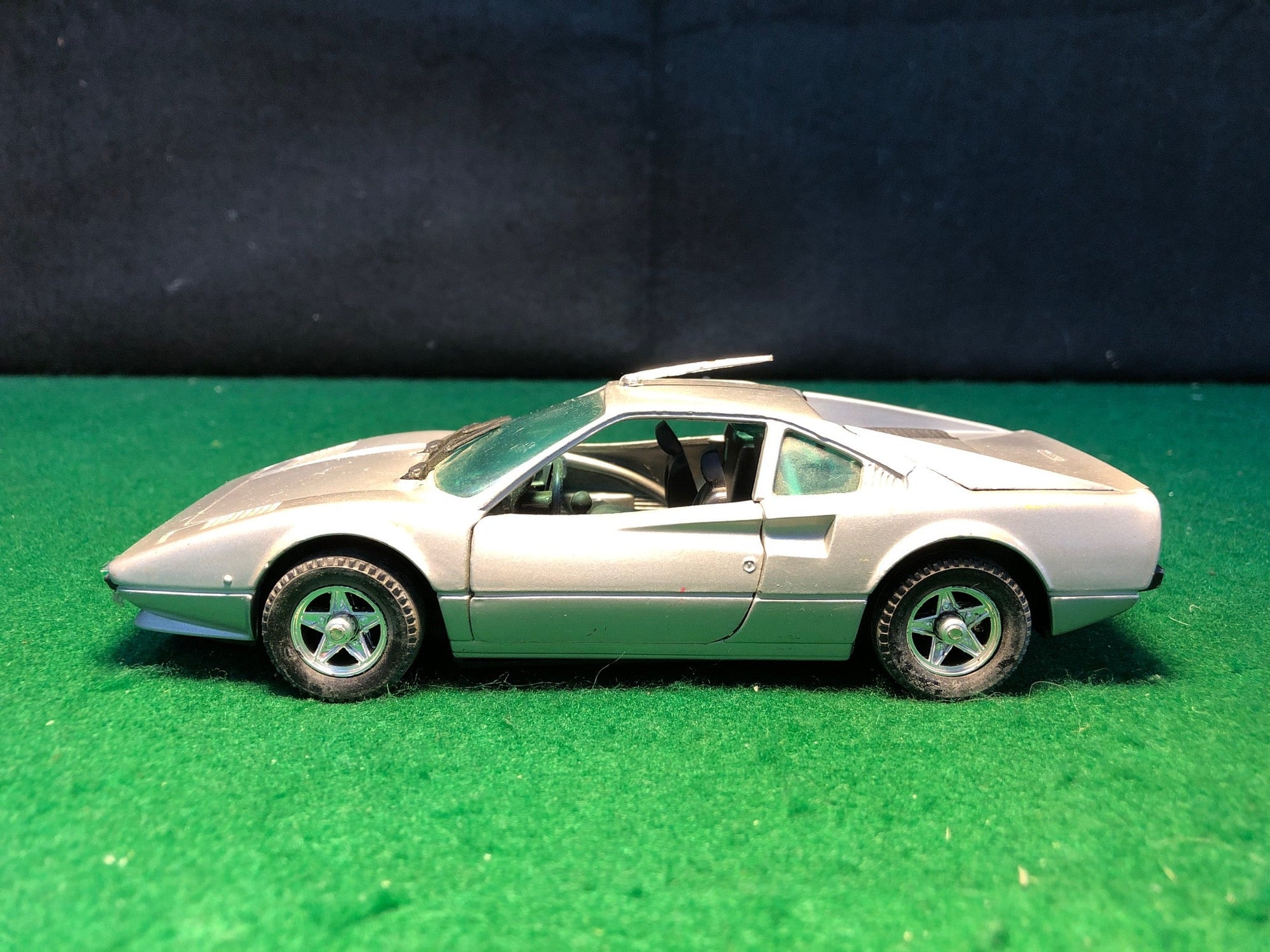 Ferrari 308 GTB Silver by Polistil 1:25 (S661)(No box)