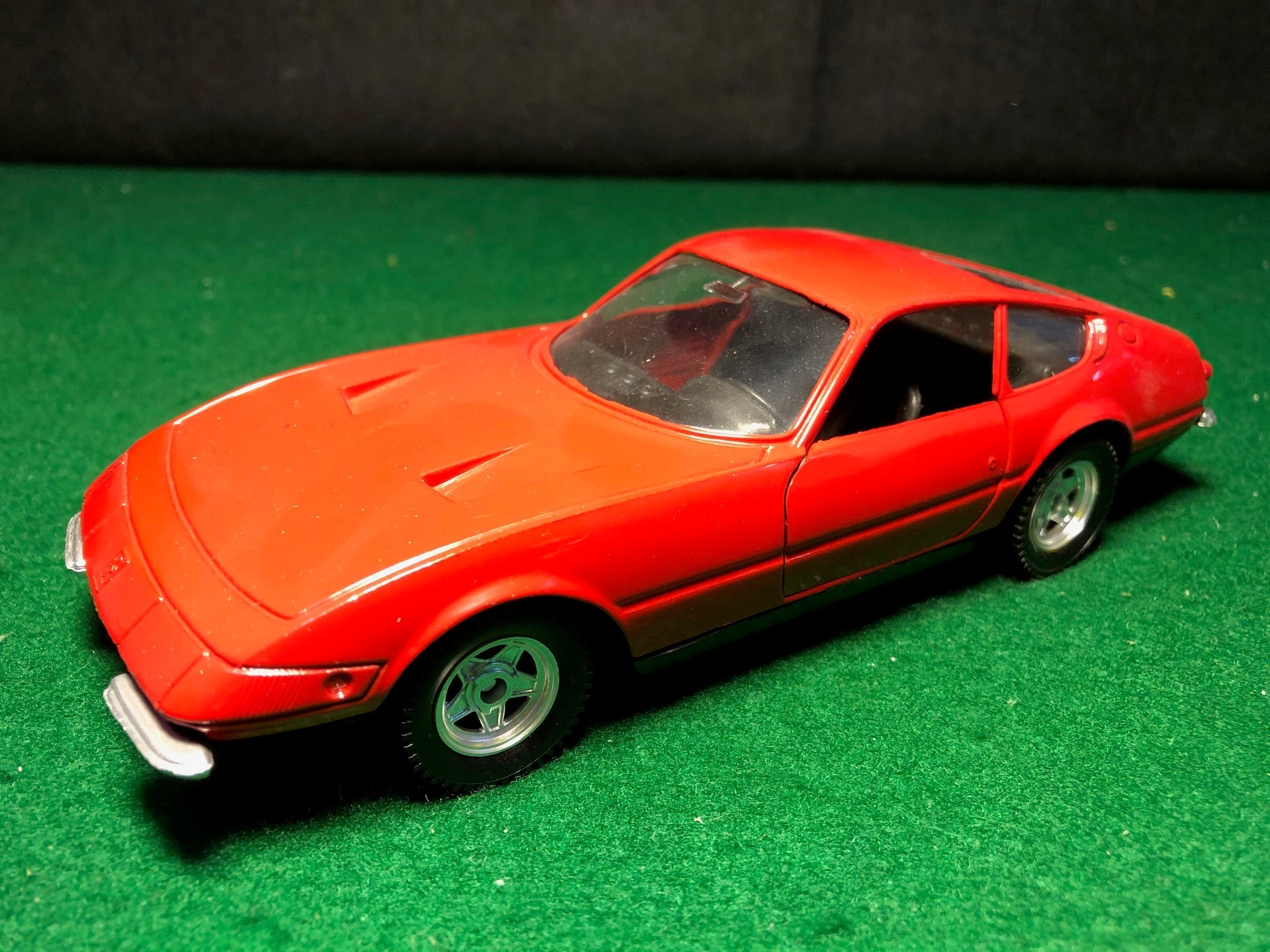 Ferrari 365 GTB/4 Daytona Red by Polistil 1:25 (SN01) - Petrolicious