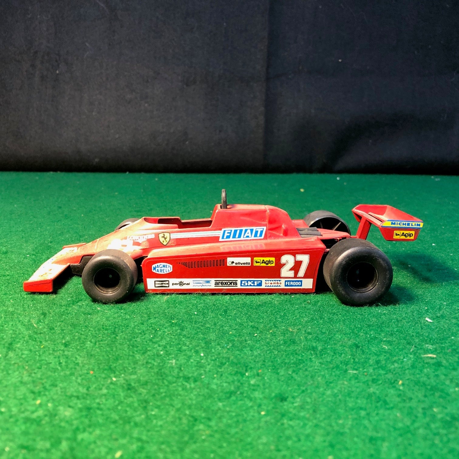 Ferrari 126 CK F1 Gilles Villeneuve N 27 by Polistil 1:23 (SN51)(No box)