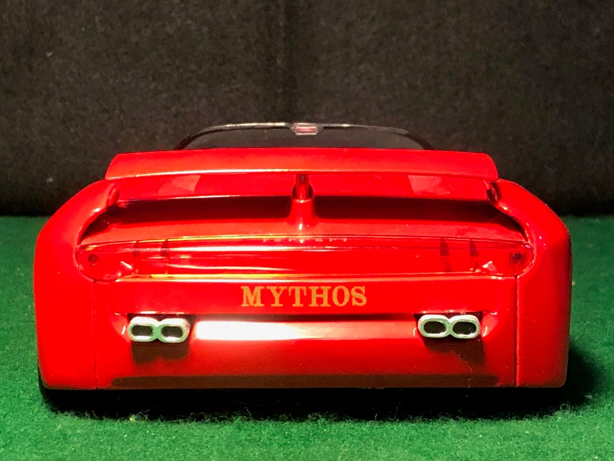 Ferrari Mythos Pininfarina by Revell 1:18 (8659)