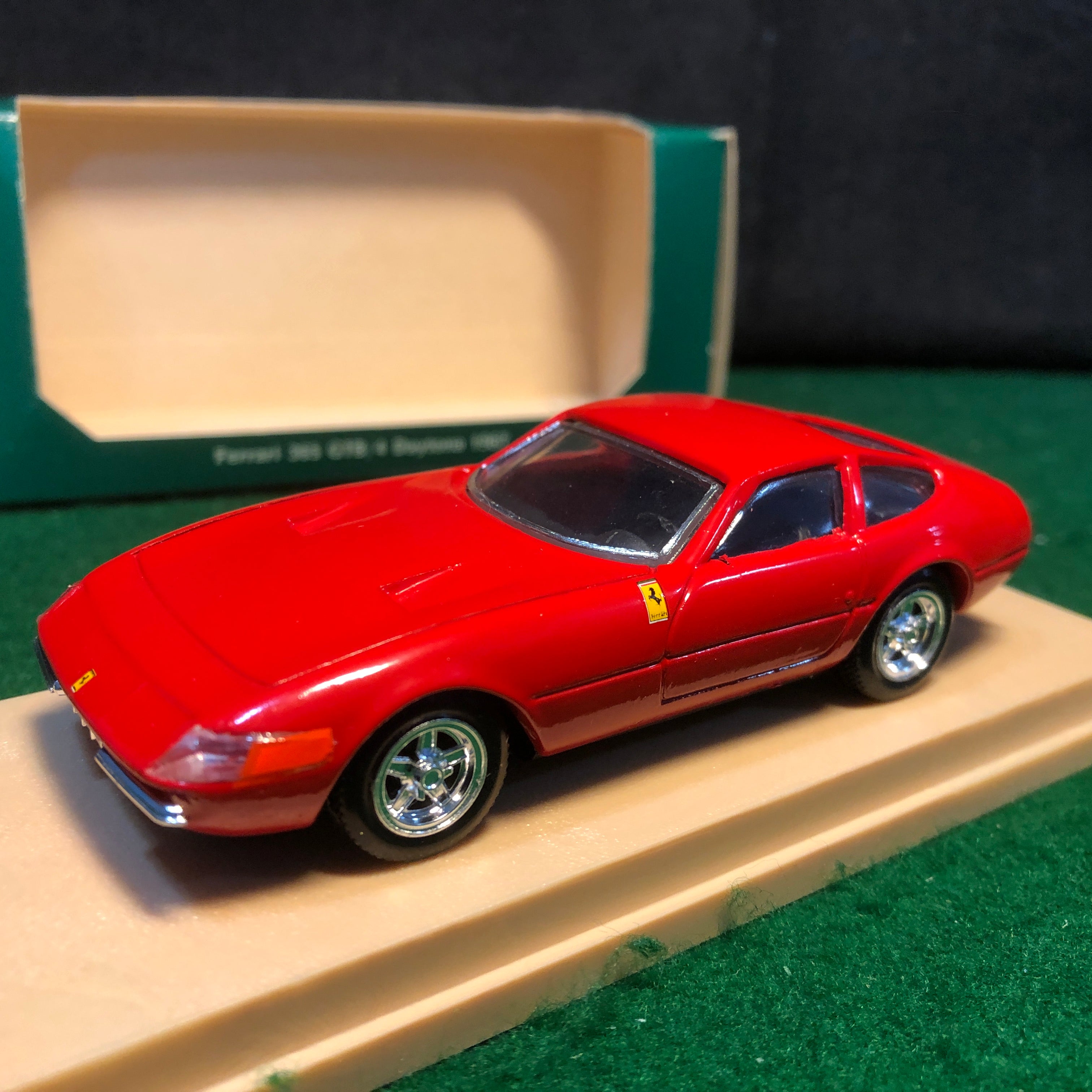 Ferrari 365 GTB/4 Daytona Red by Rio 1:43 (R1) - Default Title