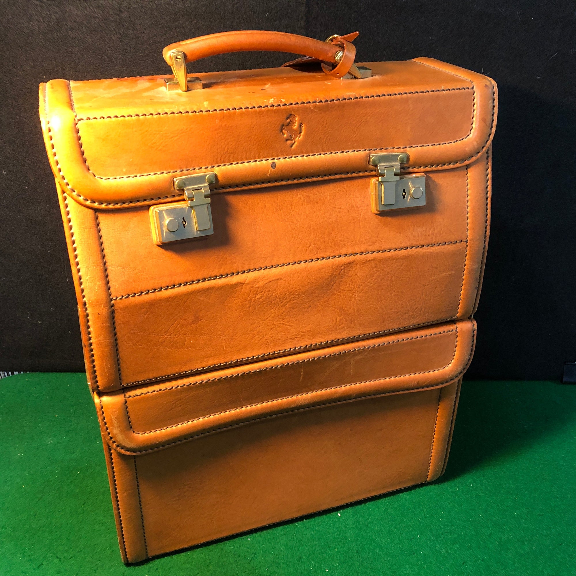 Ferrari 348 Schedoni Leather Double-Case Set