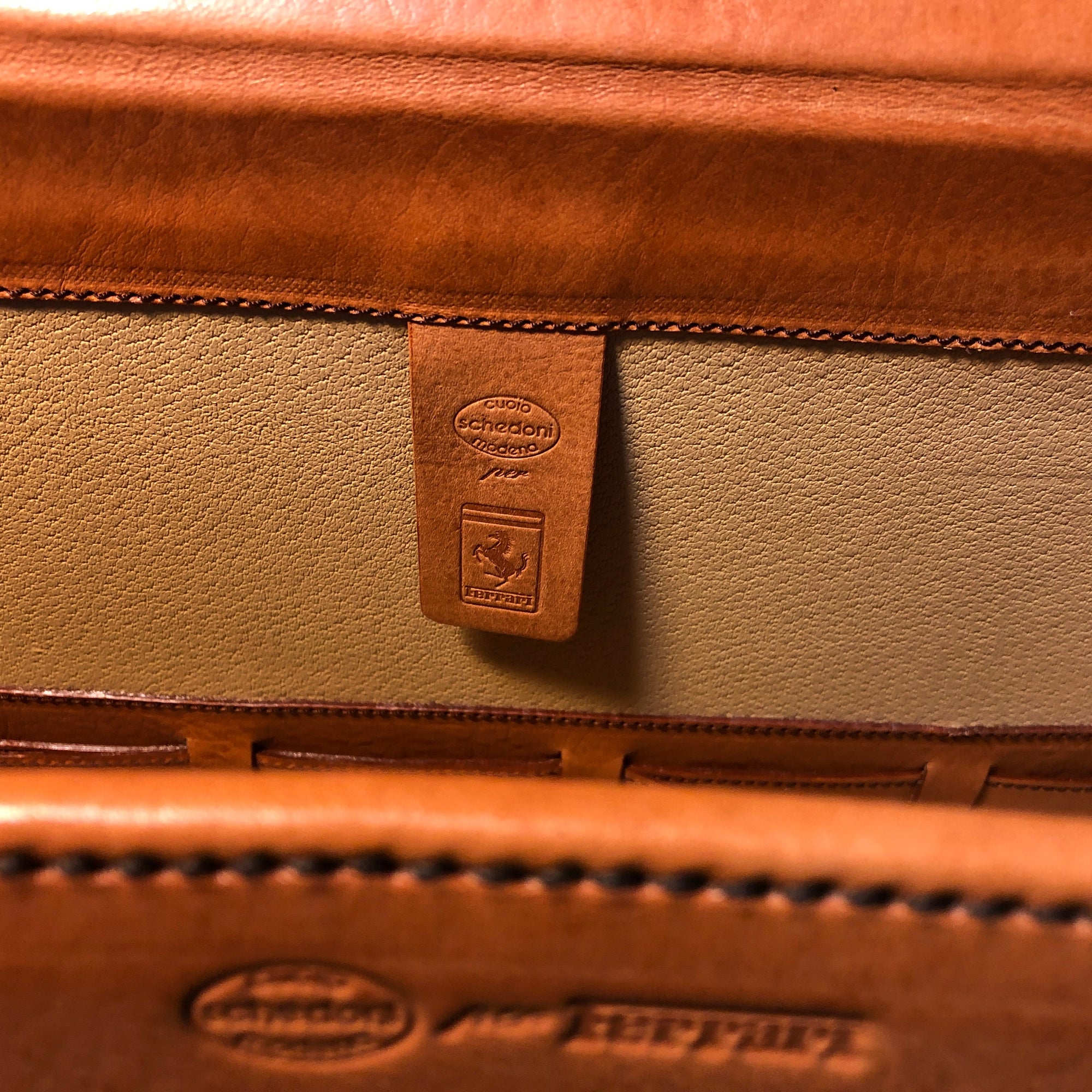 Ferrari 348 Schedoni Leather Double-Case Set