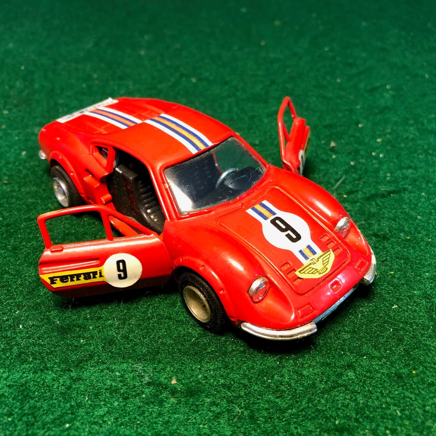 Ferrari 246 Dino N 9 Red w/Friction Motor by Shinsei 1:37 (4405