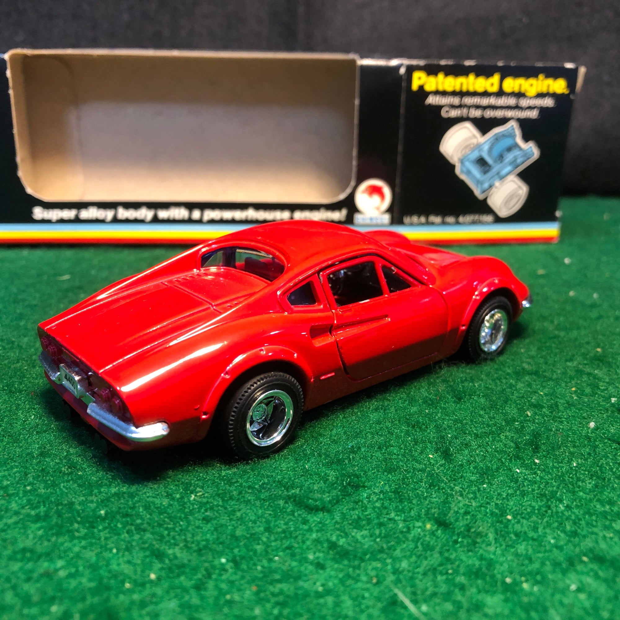 Ferrari 246 Dino Red w/Friction Motor by Shinsei 1:37 (4405)