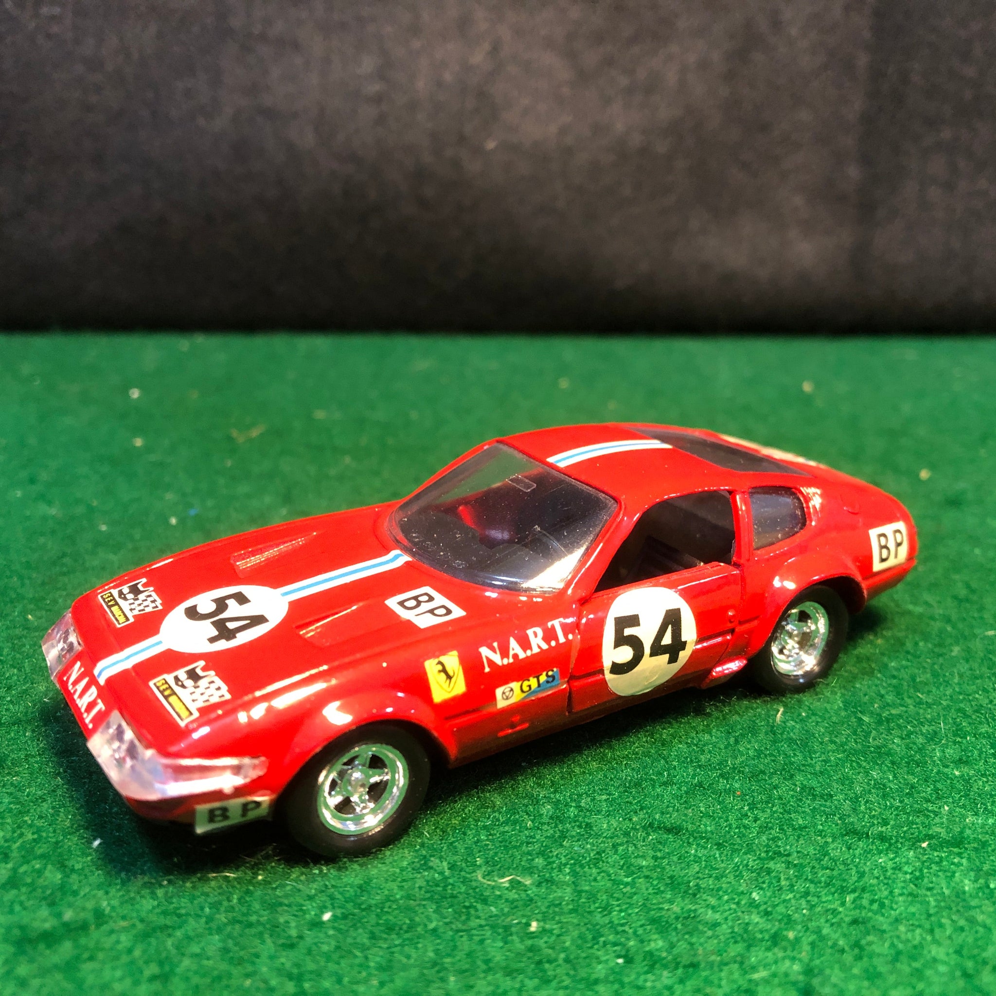 Ferrari 365 GTB/4 Competizione Daytona N 54 NART by Solido 1:43 (16)