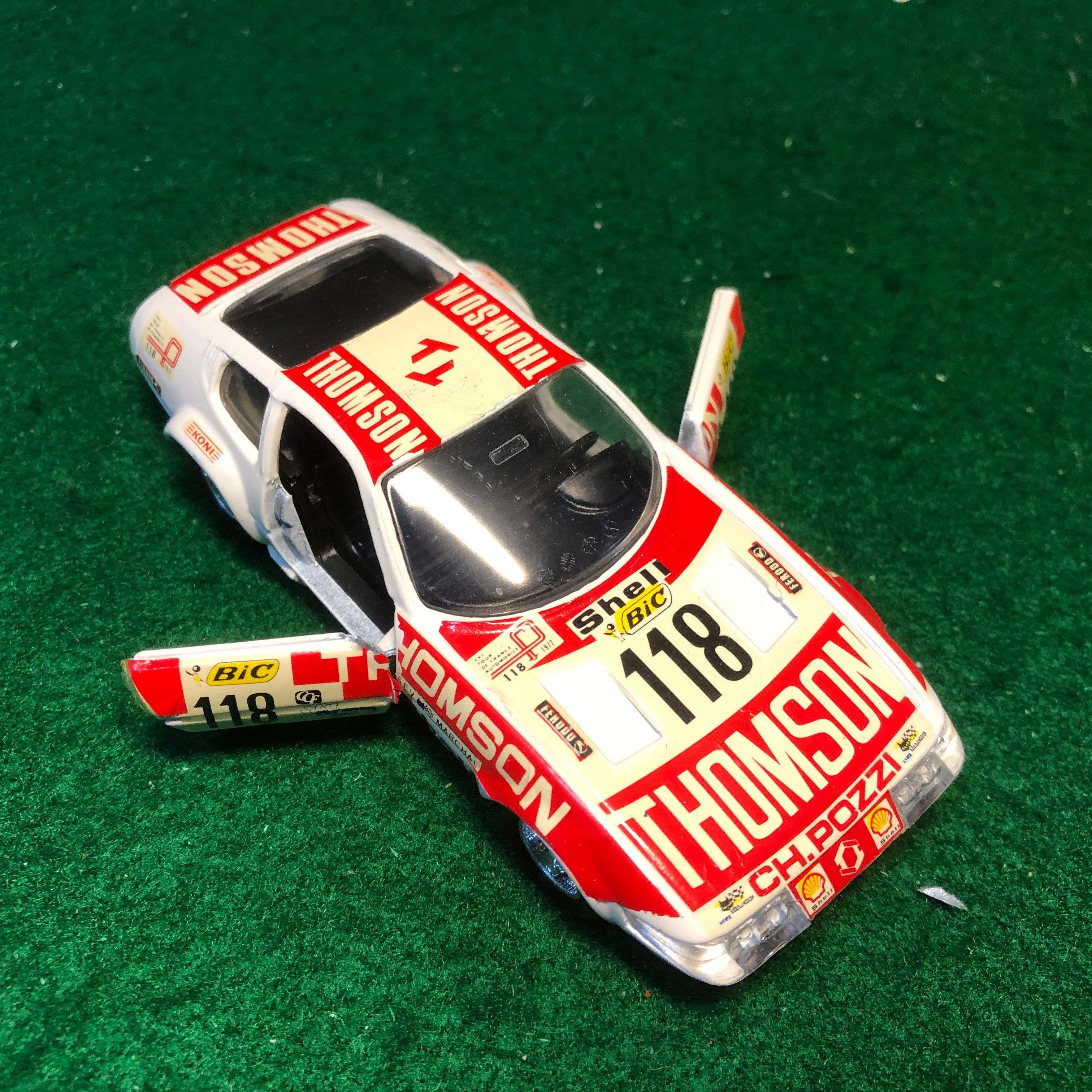 ミニカー FERRARI 365 GTB/4 COMPETIZIONE 1:18 Ferrari 365 GTB/4 Competizione Daytona N 118 Pozzi by Solido 1:43