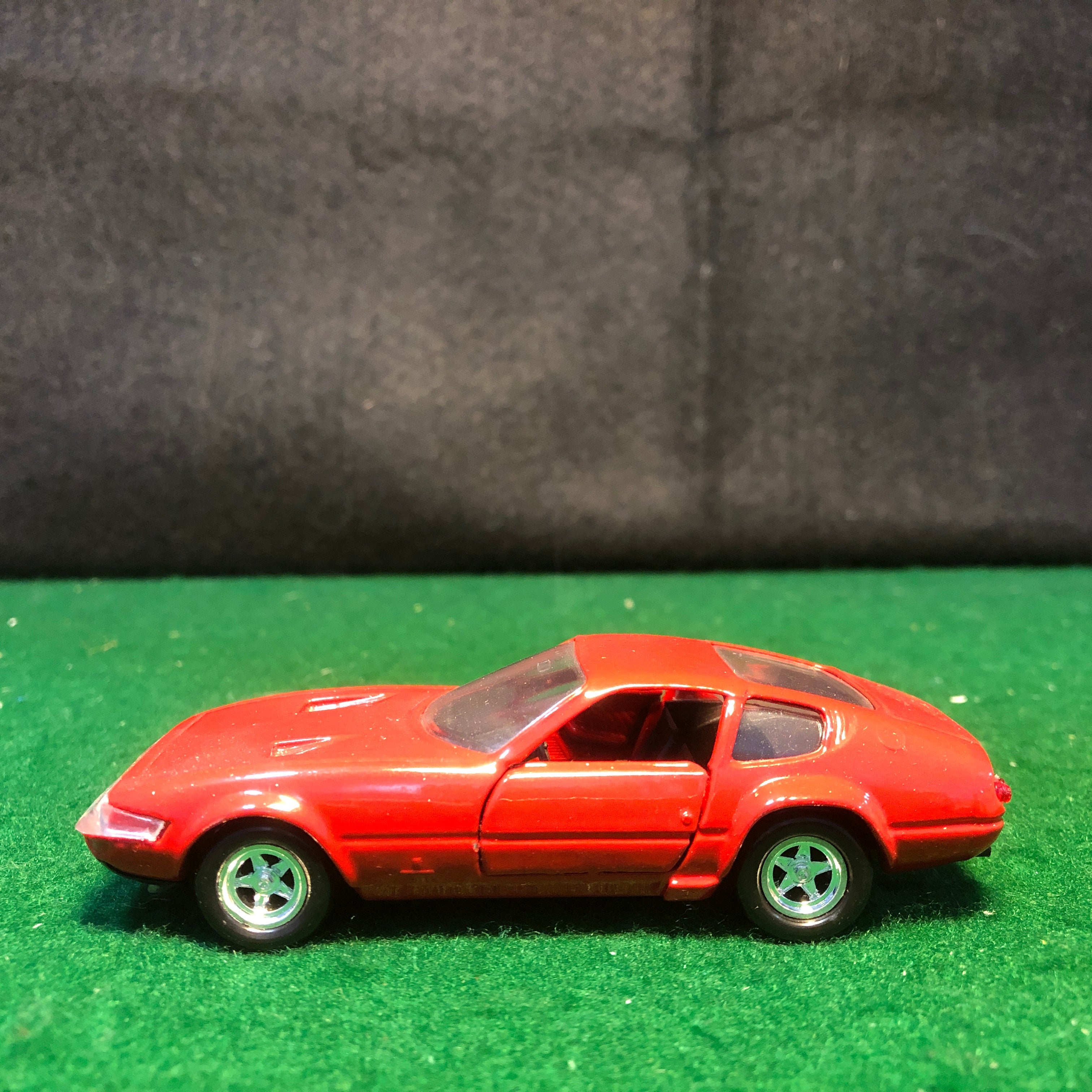 Ferrari 365 GTB/4 Daytona Red by Solido 1:43 (16) - Default Title