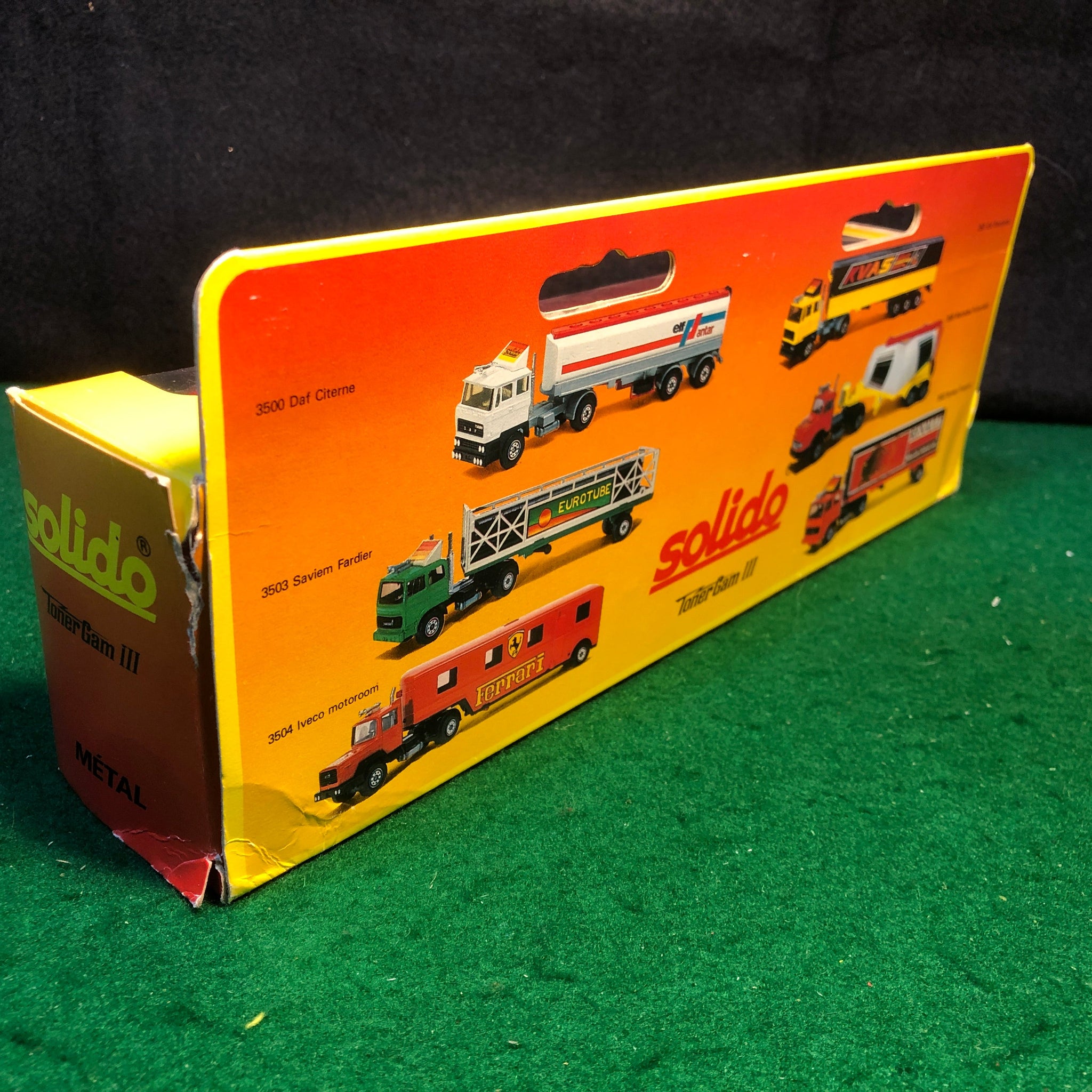 Ferrari Iveco Transporter Truck by Solido 1:43 (3504)