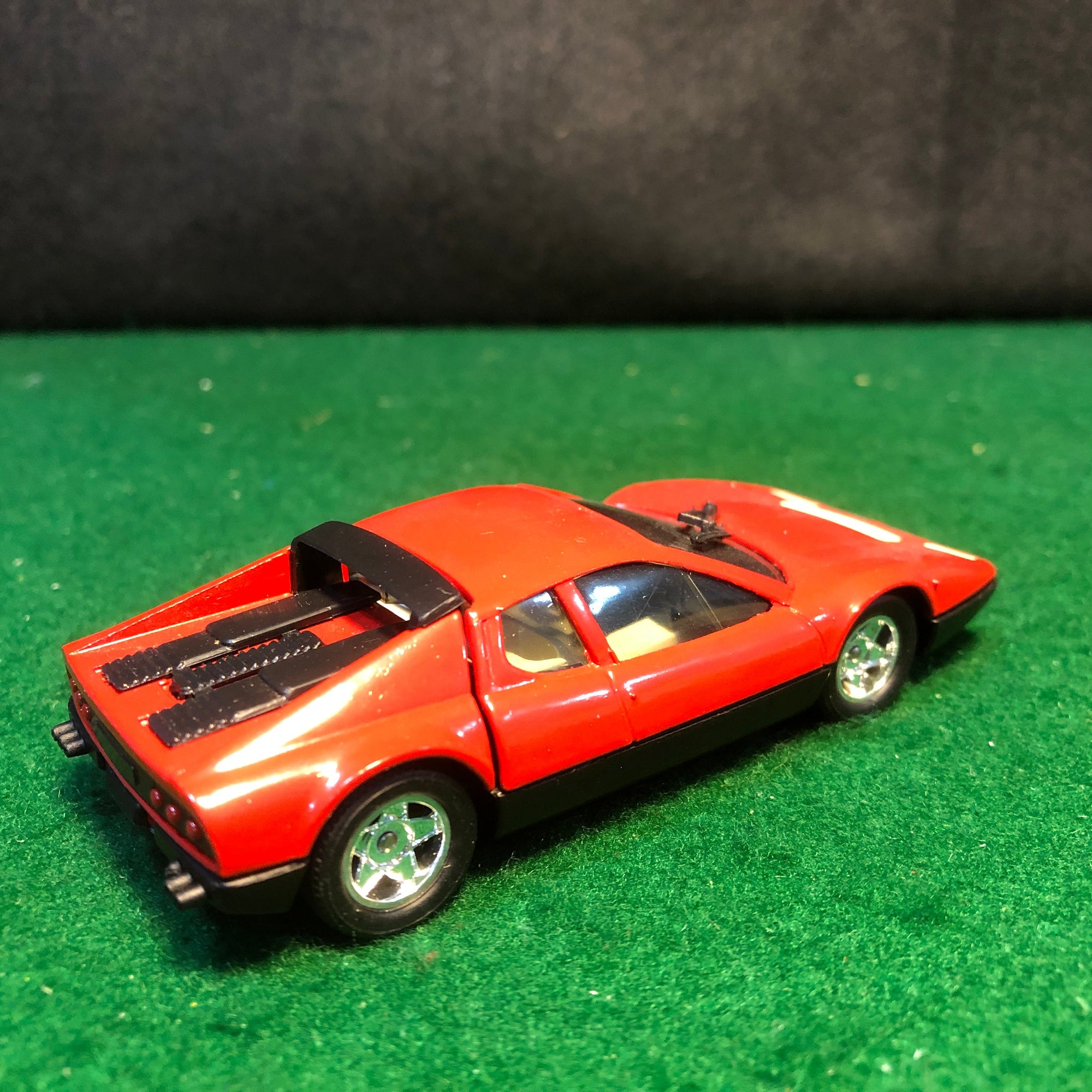 Ferrari 365/512 BB Berlinetta Boxer Red/Black by Solido 1:43 (44)
