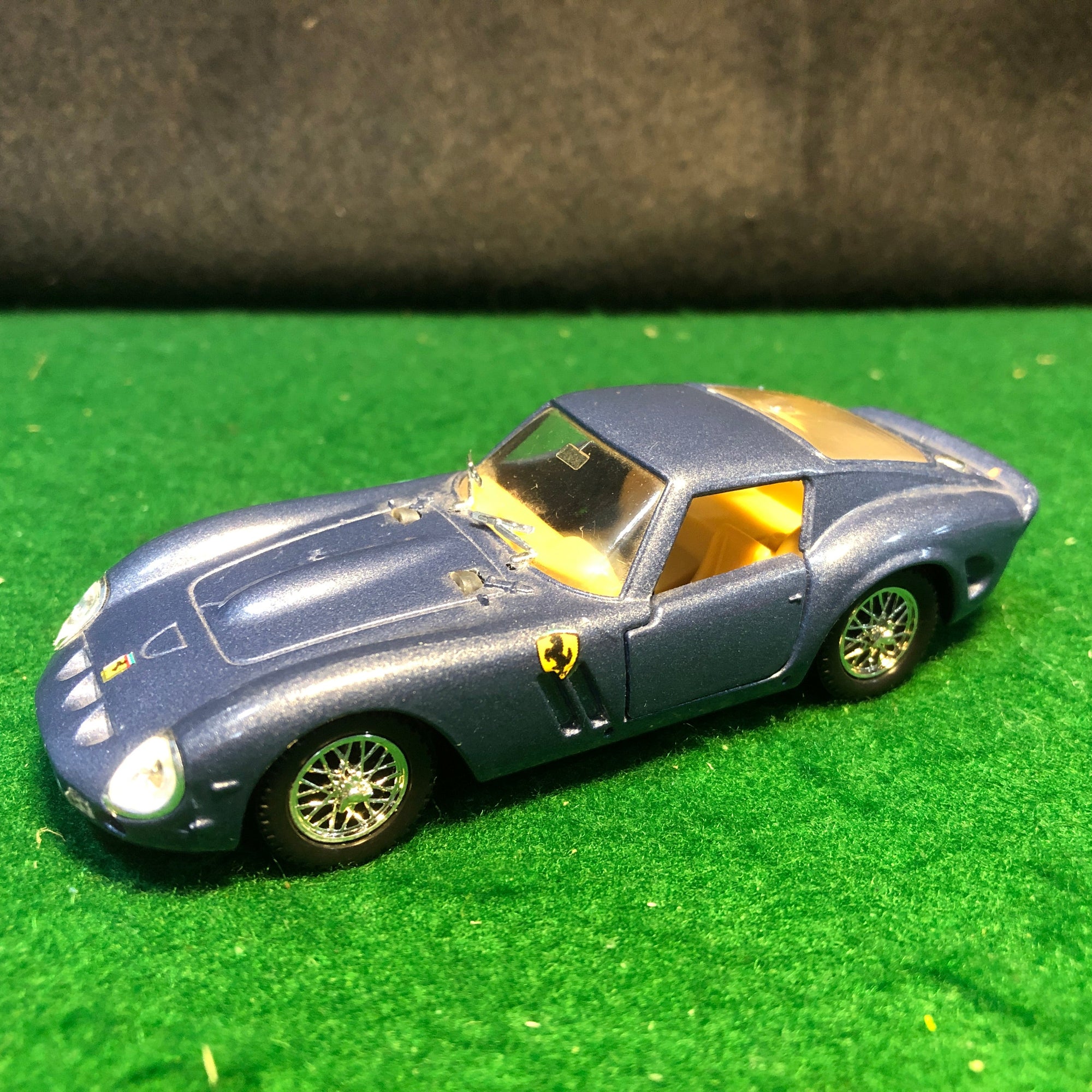 Ferrari 250 GTO 1964 Blue by Solido 1:43 (4506)(No box)