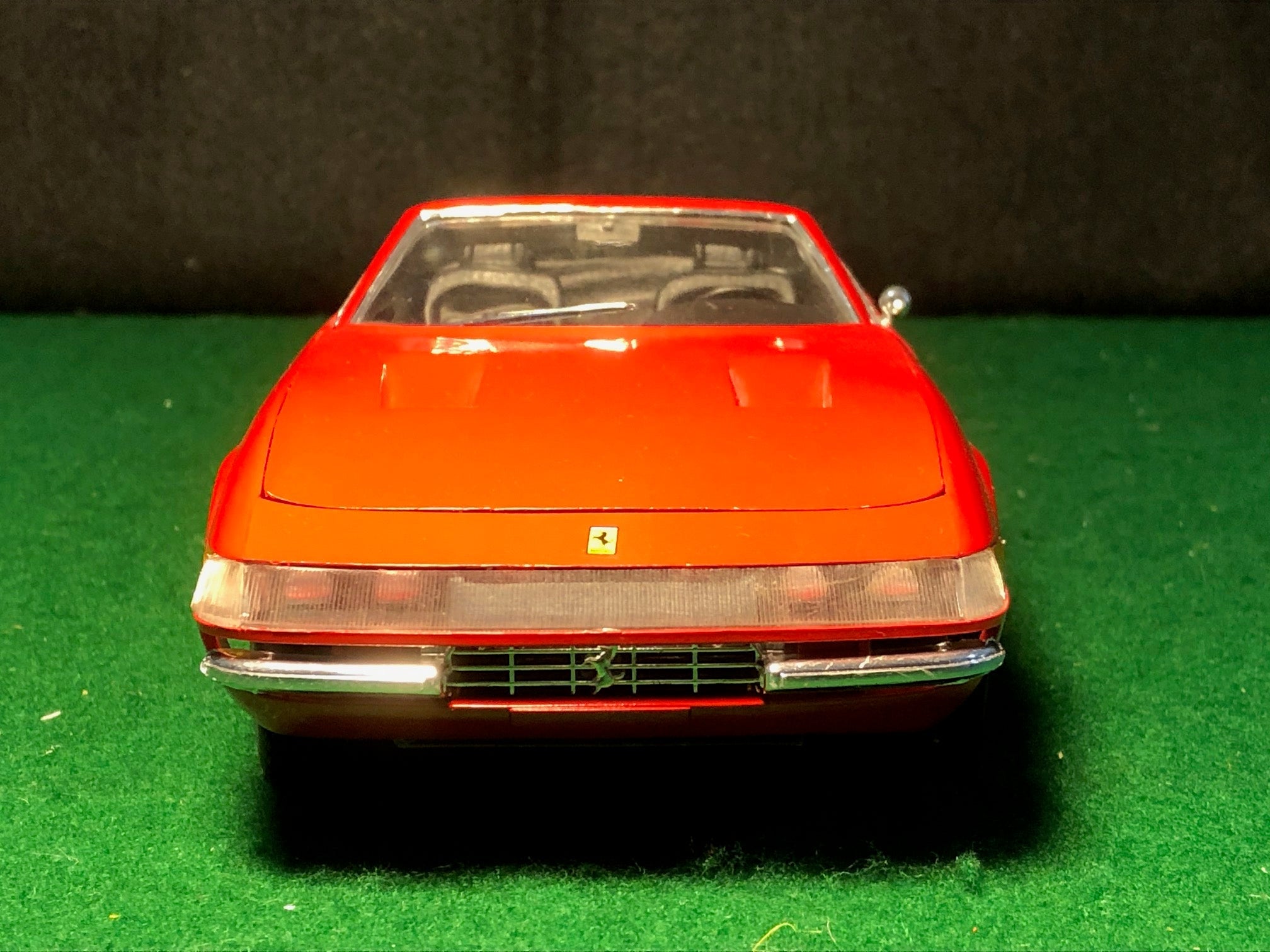 Ferrari 365 GTS Red by Solido 1:18 (8017)(No box)