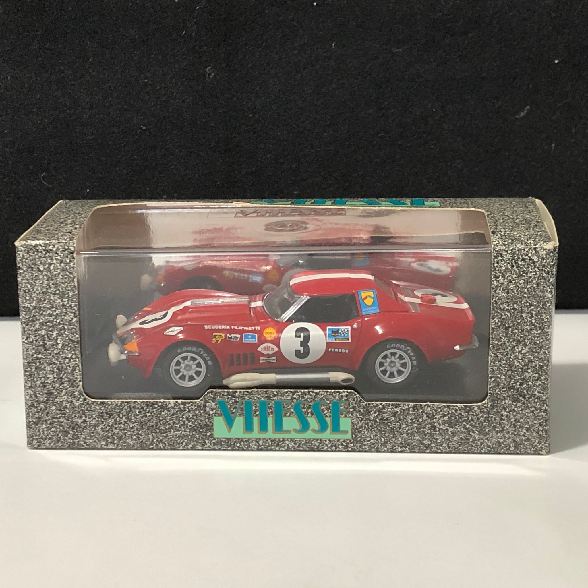 Chevrolet Corvette Le Mans 1968 N 3 by Vitesse 1:43 (044A)
