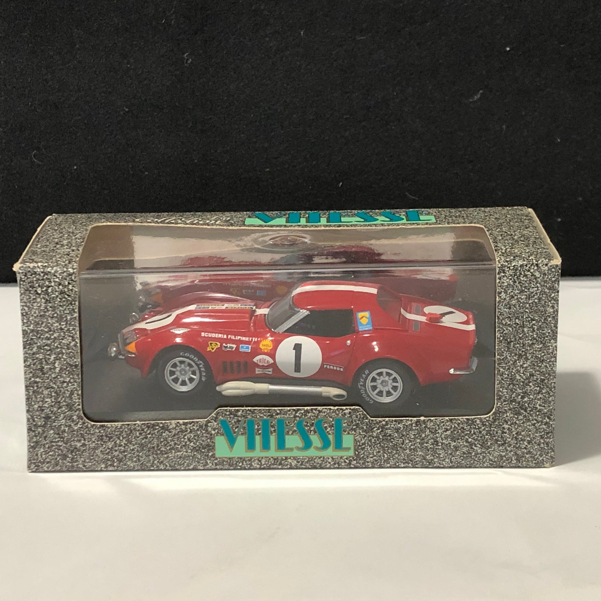 Chevrolet Corvette Le Mans 1969 N 1 by Vitesse 1:43 (044C)