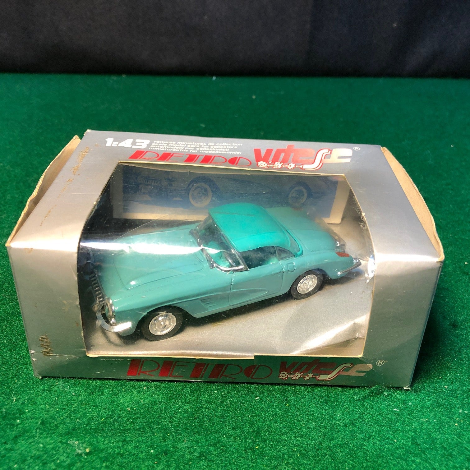 Chevrolet Corvette Pastel Blue by Vitesse 1:43 (113)