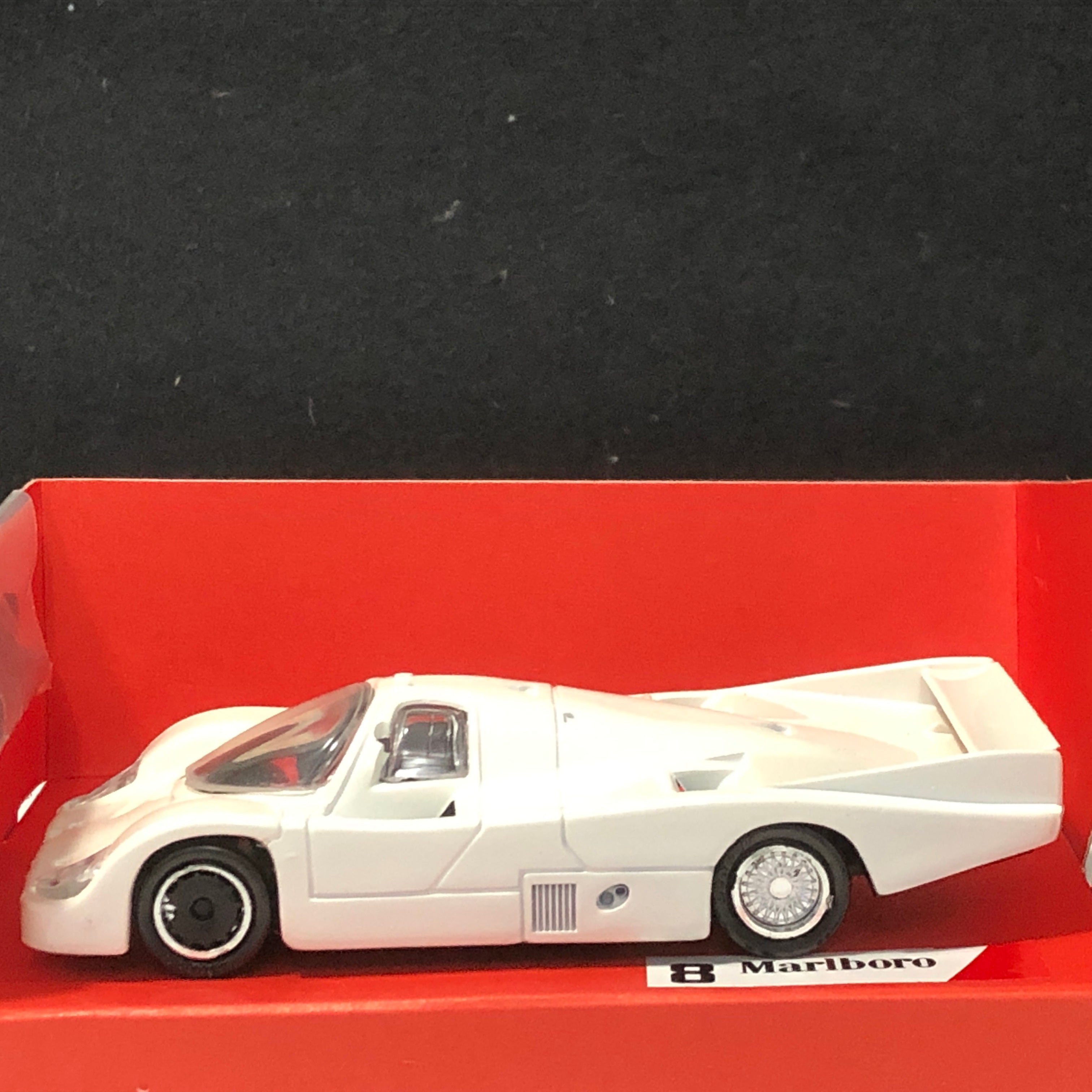 Porsche 956 Le Mans 1983 Marlboro N 8 by Vitesse 1:43 (195