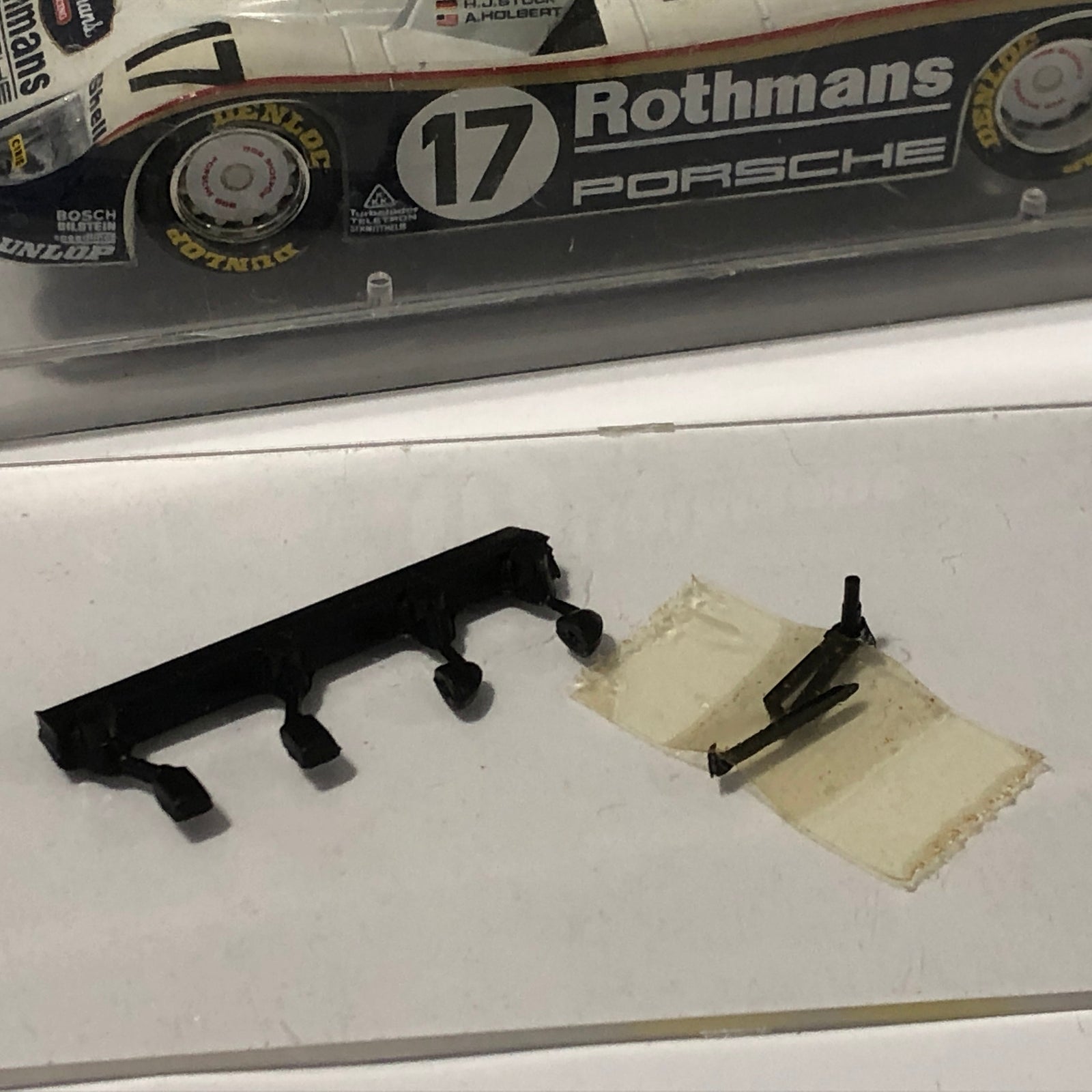 Porsche 962 Le Mans 1987 Winner Rothmans N 17 by Vitesse 1:43 (324)