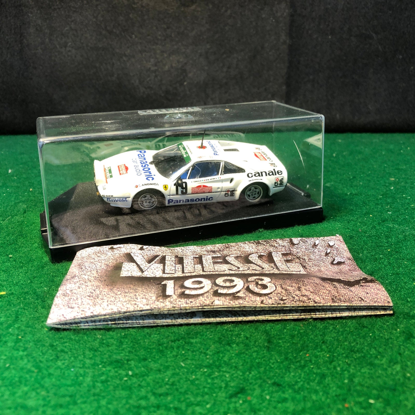 Ferrari 308 GTB N 19 Sanrermo Rally 1982 Tognana - De Antoni by Vitesse 1:43 (L006)