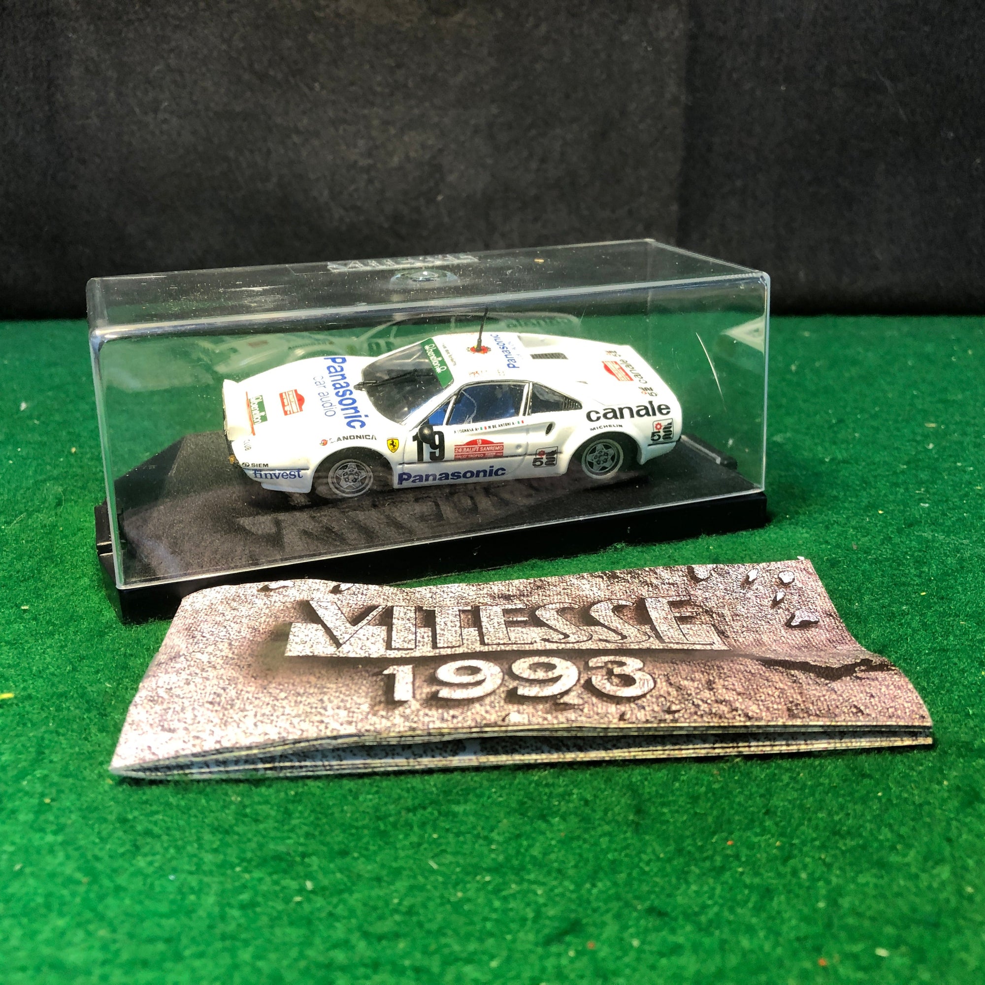 Ferrari 308 GTB N 19 Sanrermo Rally 1982 Tognana - De Antoni by Vitesse 1:43 (L006)