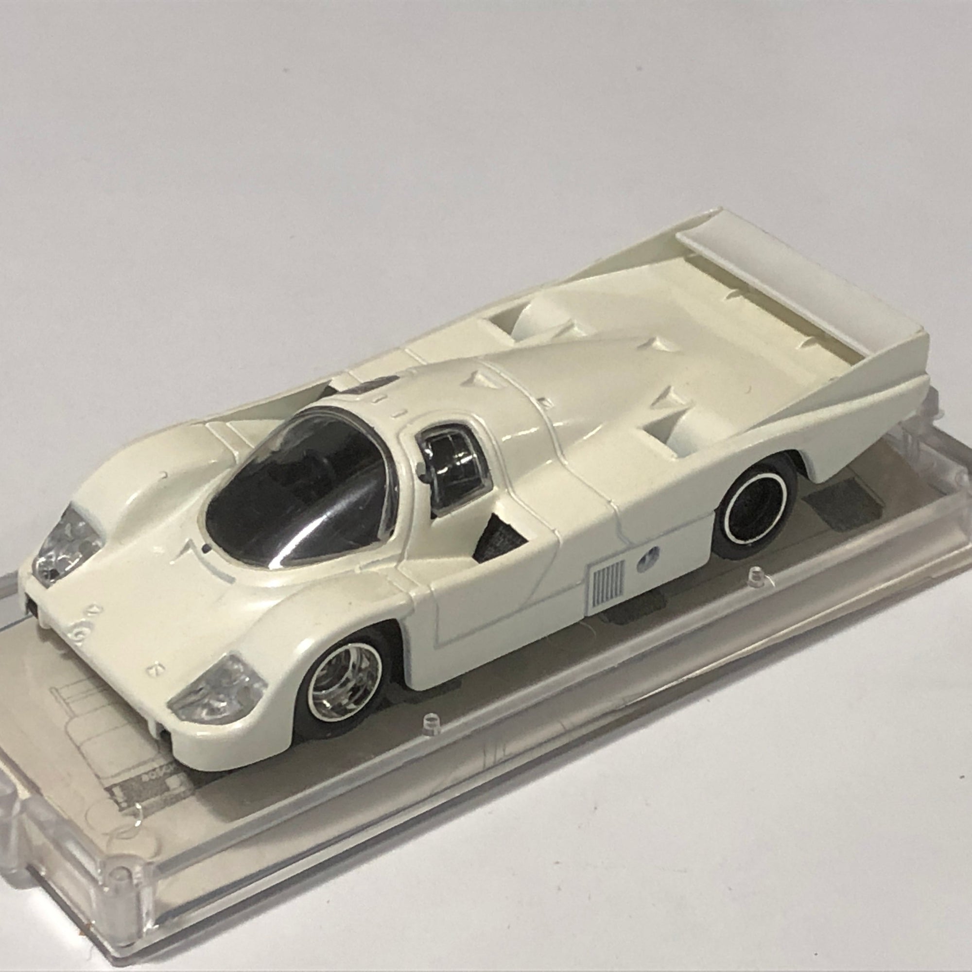 Porsche 956 Le Mans 1986 Fortuna N 17 by Vitesse 1:43 (SM42)