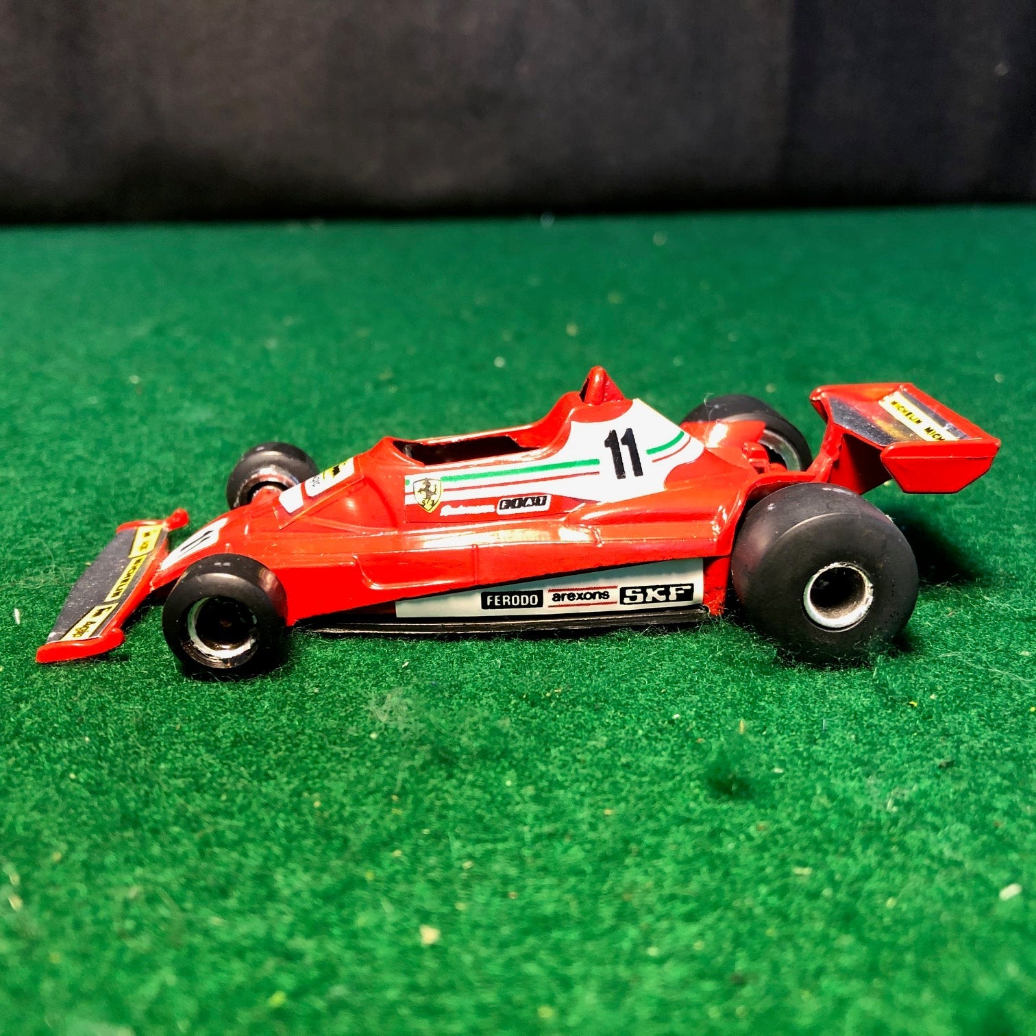 Ferrari 312 T2 N 11 Niki Lauda by Yaxon 1:43 (0700)(No box)