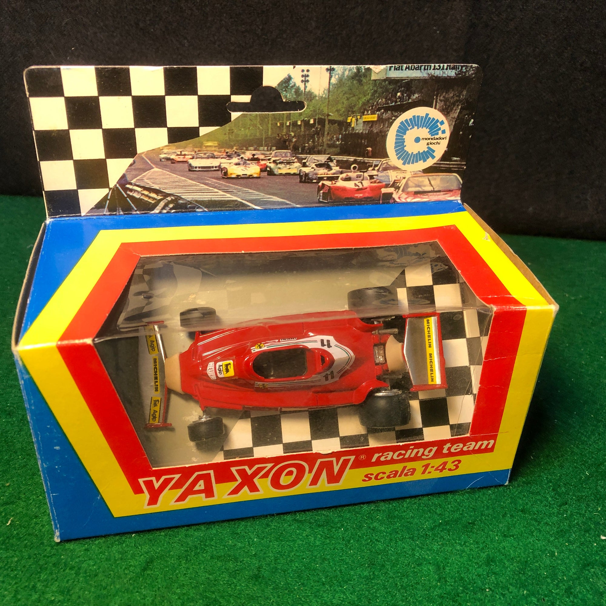 Ferrari 312 T2 N 11 Niki Lauda by Yaxon 1:43 (0700)