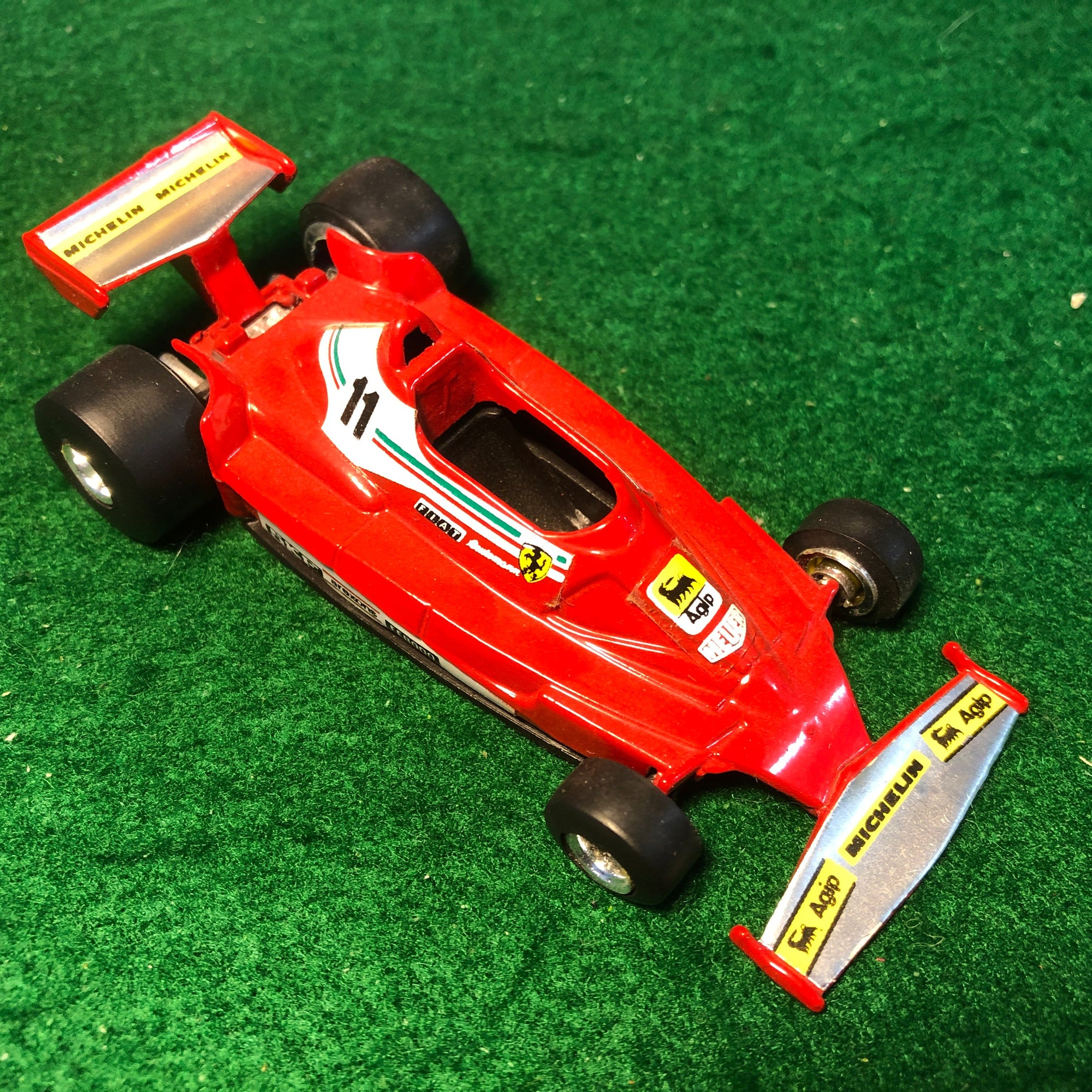 Ferrari 312 T2 N 11 Niki Lauda by Yaxon 1:43 (0700)