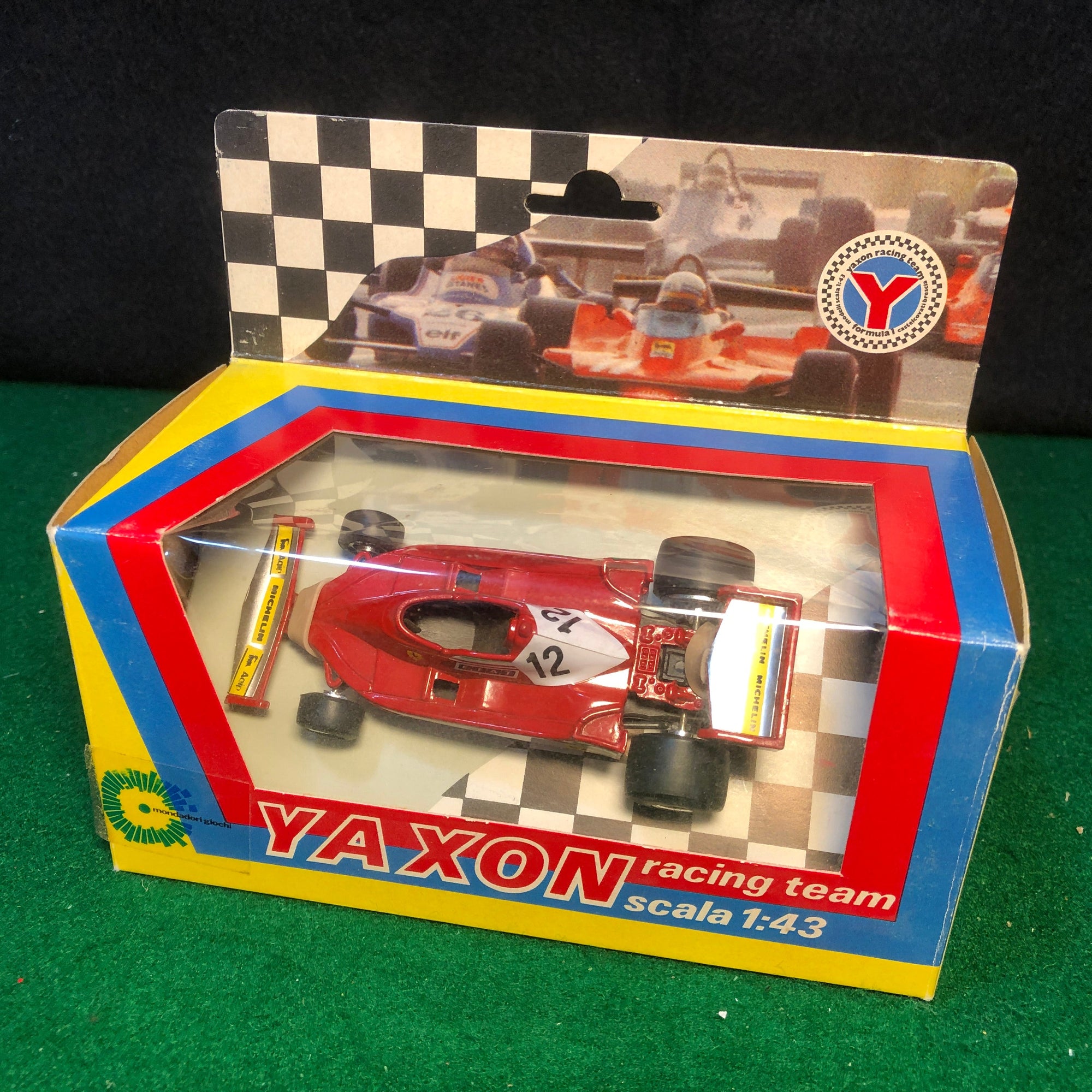 Ferrari 312 T3 N 12 Gilles Villeneuve by Yaxon 1:43 (0706)
