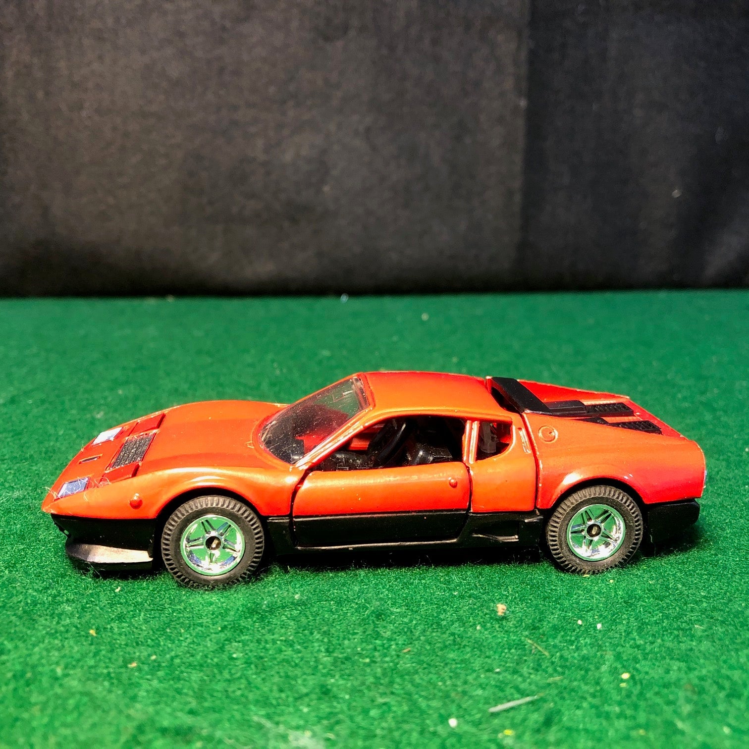 Ferrari 512 BB Berlinetta Boxer Red/Black by Yonezawa 1:40 (G-68