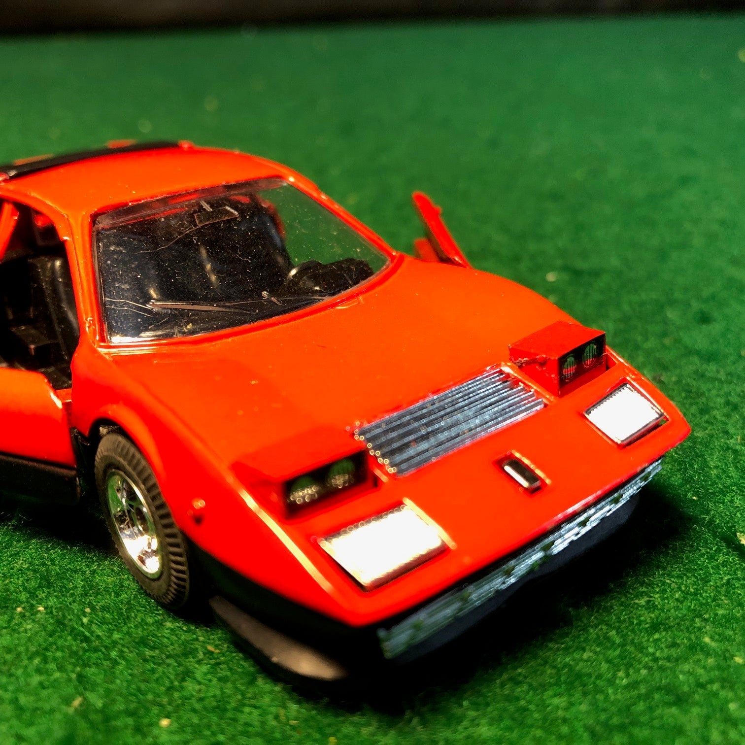 Ferrari 512 BB Berlinetta Boxer Red/Black by Yonezawa 1:40 (G-68